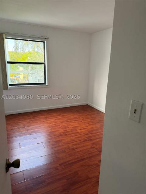 9429 Fontainebleau Blvd 207-33, Miami FL - photo 8 of 40