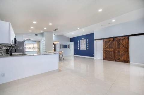 8724 NW 149th Ter, Miami Lakes FL - photo 10 of 35