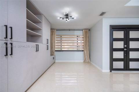 8724 NW 149th Ter, Miami Lakes FL - photo 13 of 35