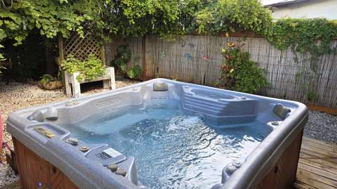 3511 SW 105th ct, Miami FL - photo 7 of 54