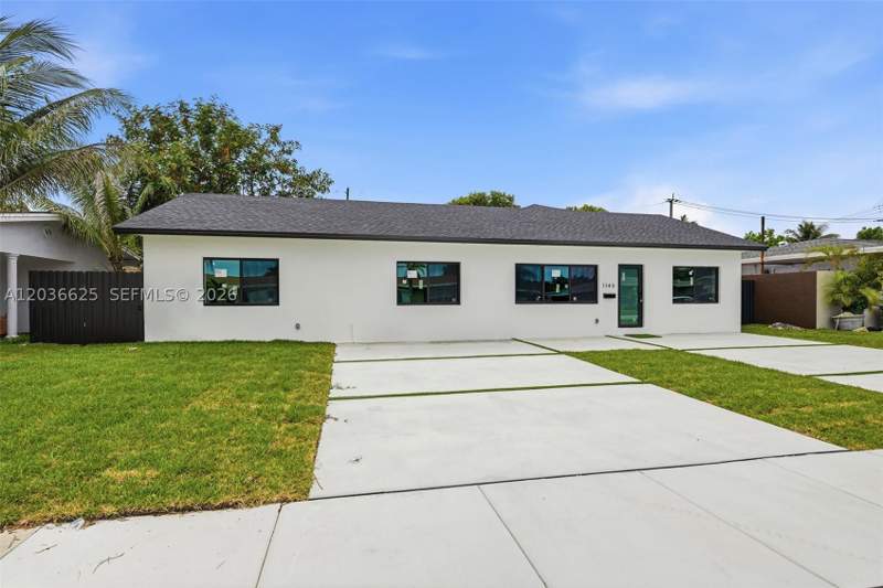 4 bedroom SingleFamilyResidence at 1140 NE 201st Ter, Lucky Star Estates, Miami — photo 3