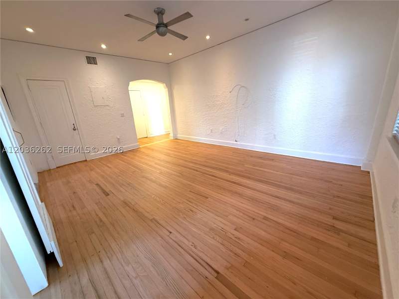 2 bedroom Condominium at 900 16th St 108, The Esplanade Beach Condo, Miami Beach — photo 4