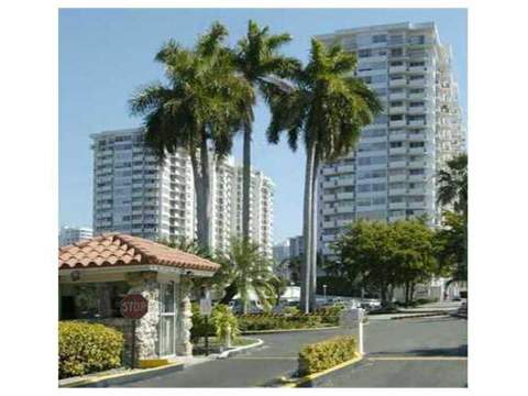 18031 Biscayne Boulevard 1004, Aventura FL - photo 9 of 10