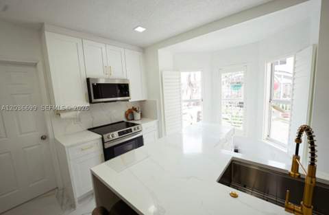 1935 NE 35th Ave, Homestead FL - photo 19 of 32