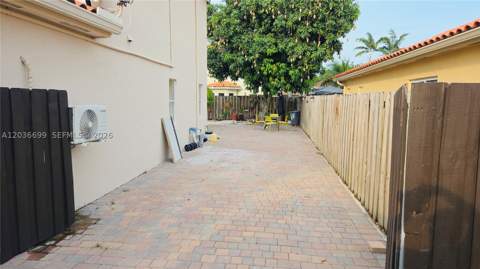 1935 NE 35th Ave, Homestead FL - photo 24 of 32