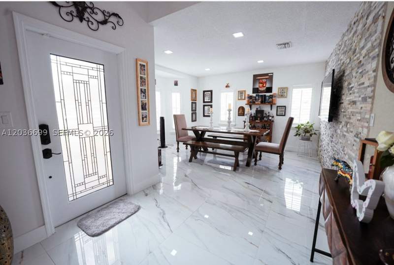 4 bedroom SingleFamilyResidence at 1935 NE 35th Ave, Sonara At Malibu Bay, Homestead — photo 3