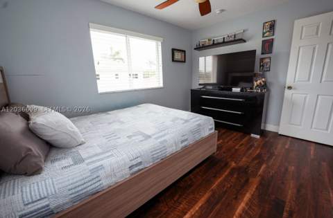 1935 NE 35th Ave, Homestead FL - photo 8 of 32