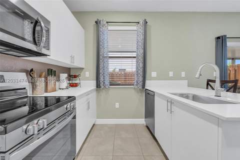 23082 SW 129th Ct, Miami FL - photo 15 of 37