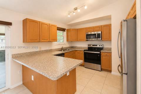 19103 SW 319th St, Homestead FL - photo 11 of 33