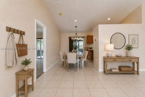 19103 SW 319th St, Homestead FL - photo 14 of 33