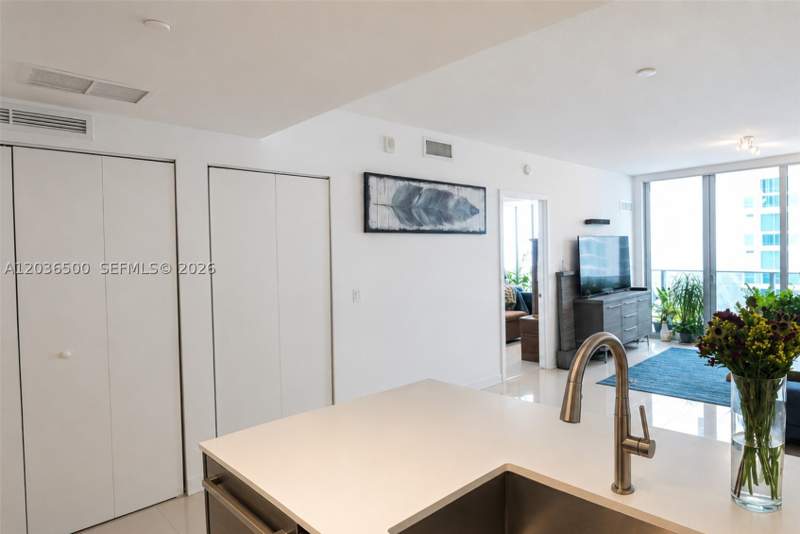 1 bedroom Condominium at 488 NE 18th St 3007, Aria On The Bay Condo, Miami — photo 5
