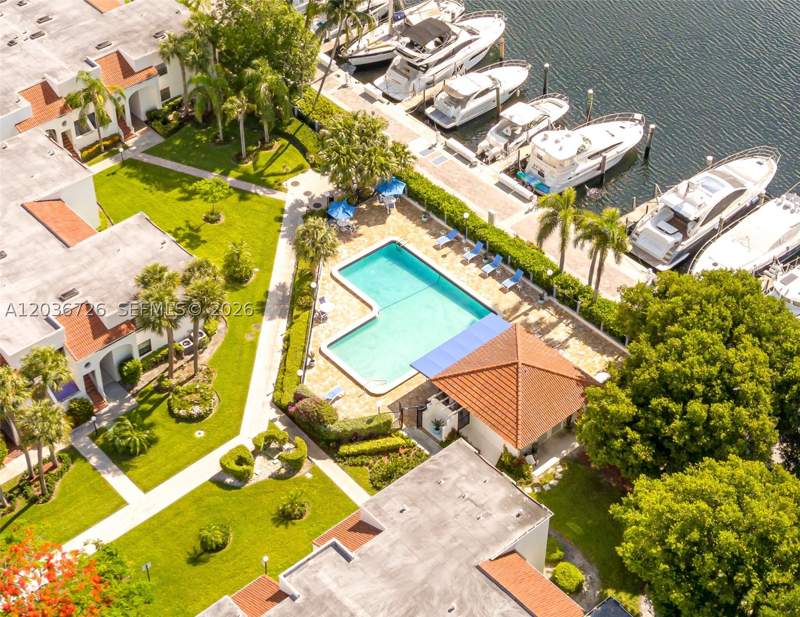 2 bedroom Condominium at 3578 Magellan Cir 232-3, Mariner Village Garden Co, Aventura — photo 5