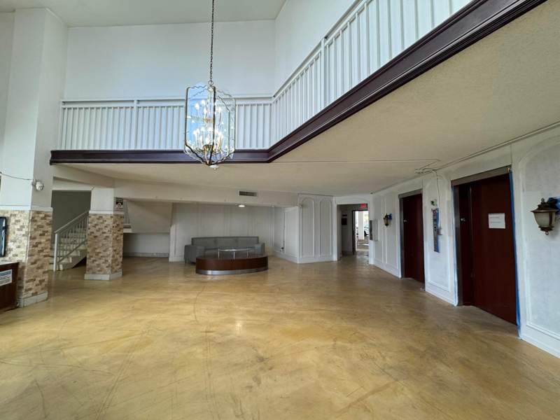 1 bedroom Condominium at 2025 NE 164th Street 601, Crestview Towers Condo, North Miami Beach — photo 2