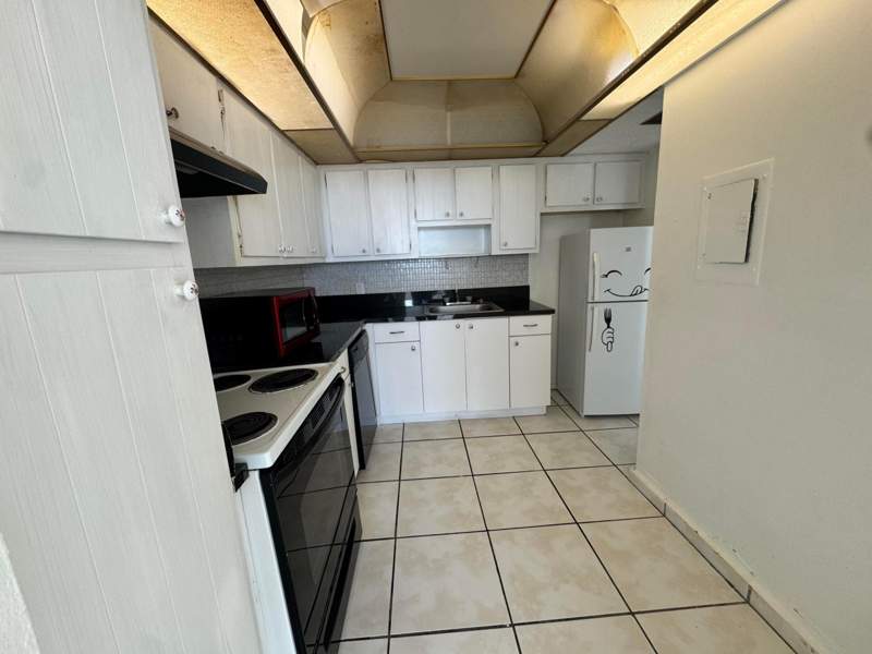 1 bedroom Condominium at 2025 NE 164th Street 601, Crestview Towers Condo, North Miami Beach — photo 4