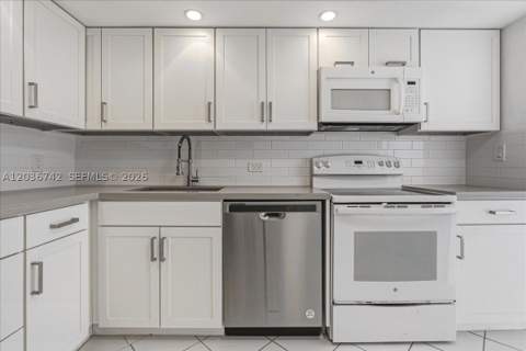 9381 E Bay Harbor Dr 404S, Bay Harbor Islands FL - photo 15 of 52