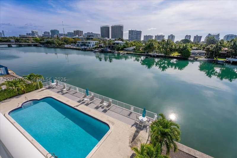 1 bedroom Condominium at 9381 E Bay Harbor Dr 404S, London Towers Condo, Bay Harbor Islands — photo 4