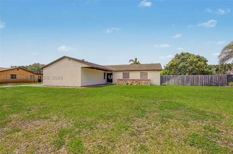 1475 NW 19 St, Homestead FL - photo 13 of 59