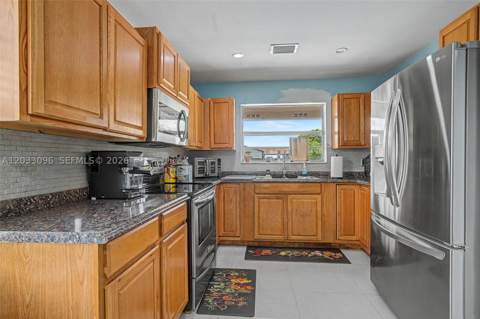 1475 NW 19 St, Homestead FL - photo 22 of 59