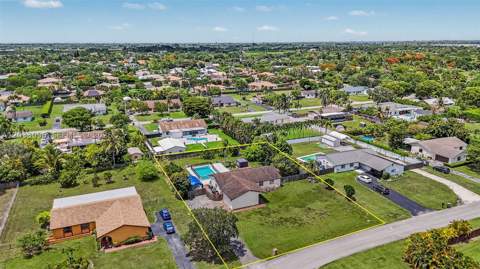 1475 NW 19 St, Homestead FL - photo 8 of 59