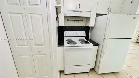 2415 NW 16th St Rd 603-1, Miami FL - photo 10 of 27