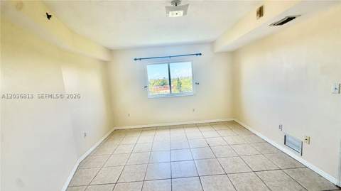 2415 NW 16th St Rd 603-1, Miami FL - photo 16 of 27