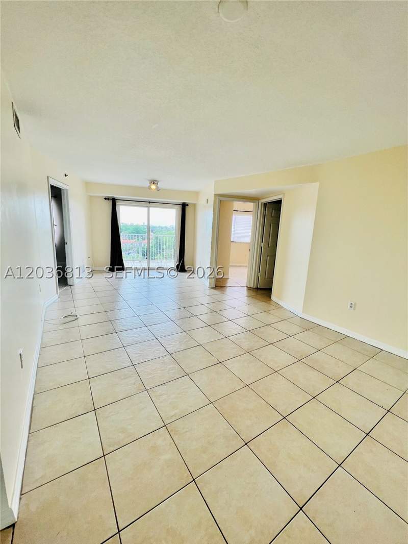 2 bedroom Condominium at 2415 NW 16th St Rd 603-1, River Run South Condo, Miami — photo 4