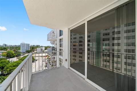 1228 West Ave 604, Miami Beach FL - photo 18 of 29