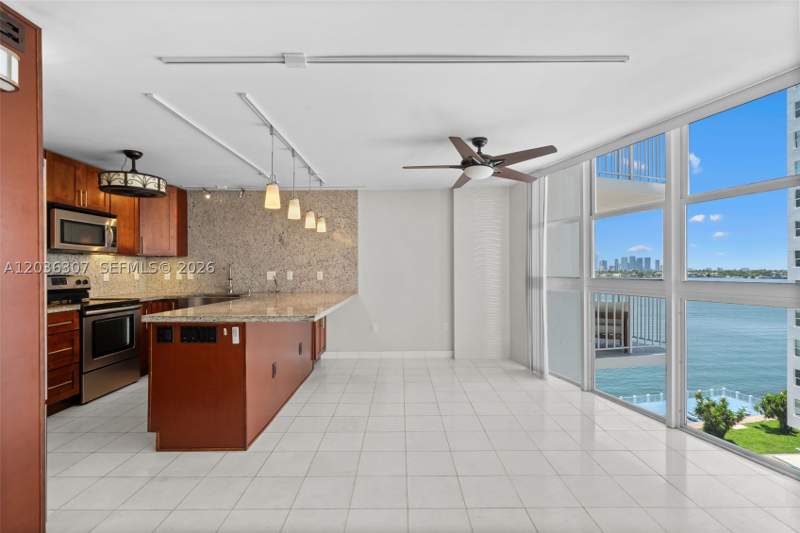 2 bedroom Condominium at 1228 West Ave 604, Bayview Terr Condo, Miami Beach — photo 4