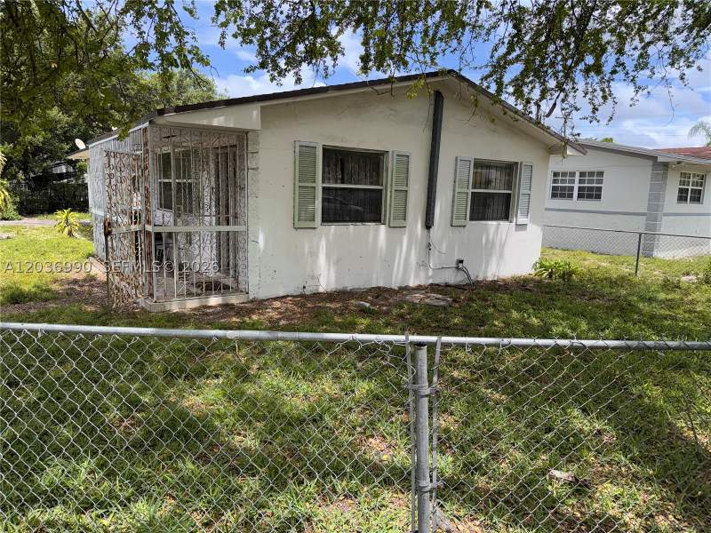 3 bedroom SingleFamilyResidence at 7725 NW 14th Ave, Coral Court, Miami — photo 4