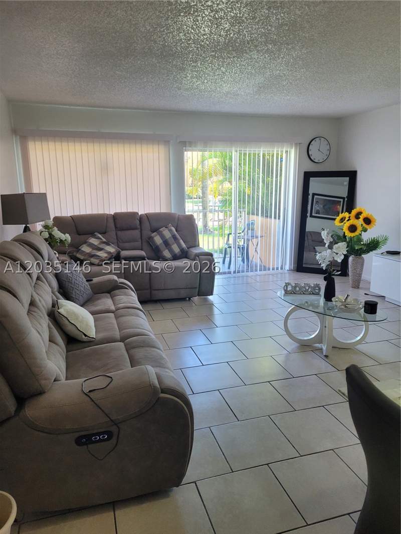 2 bedroom Condominium at 18101 NW 68th Ave E105, Venetian Gardens At Count, Hialeah — photo 2