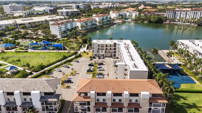 2 bedroom Condominium at 4636 NW 84th Ave 13, White View Subdivision, Doral — photo 2