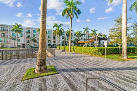 4636 NW 84th Ave 13, Doral FL - photo 8 of 58