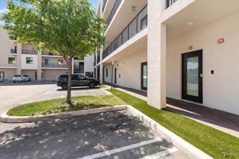 4636 NW 84th Ave 13, Doral FL - photo 9 of 58