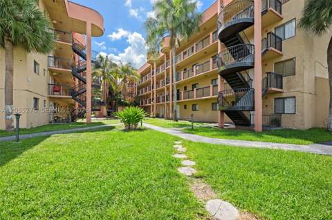 5490 W 21st Ct 310, Hialeah FL - photo 23 of 35