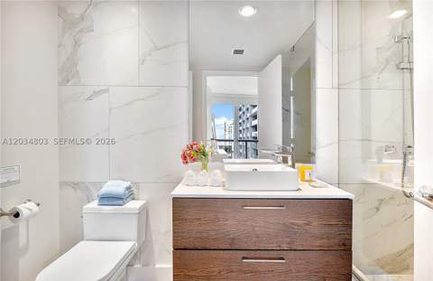 485 Brickell Ave 3211, Miami FL - photo 15 of 39