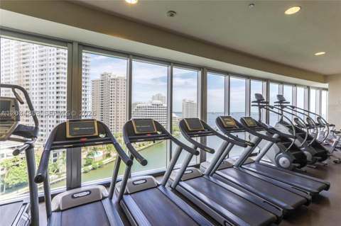 485 Brickell Ave 3211, Miami FL - photo 22 of 39