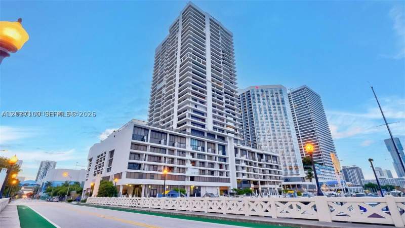1 bedroom Condominium at 555 NE 15th St 17E, Venetia Condo, Miami — photo 3