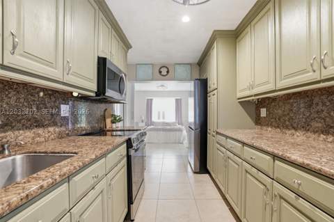 13391 SW 78th St, Miami FL - photo 10 of 36