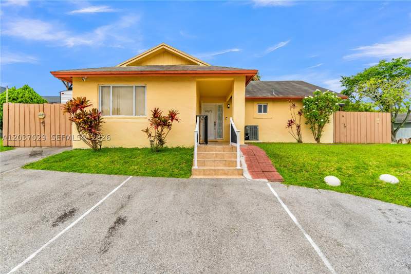 3 bedroom SingleFamilyResidence at 13572 SW 285th Ter, Country Star Sec 1, Homestead — photo 5