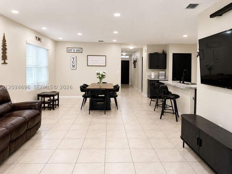4 bedroom SingleFamilyResidence at 12145 SW 249th St, Bay Gardens, Homestead — photo 2