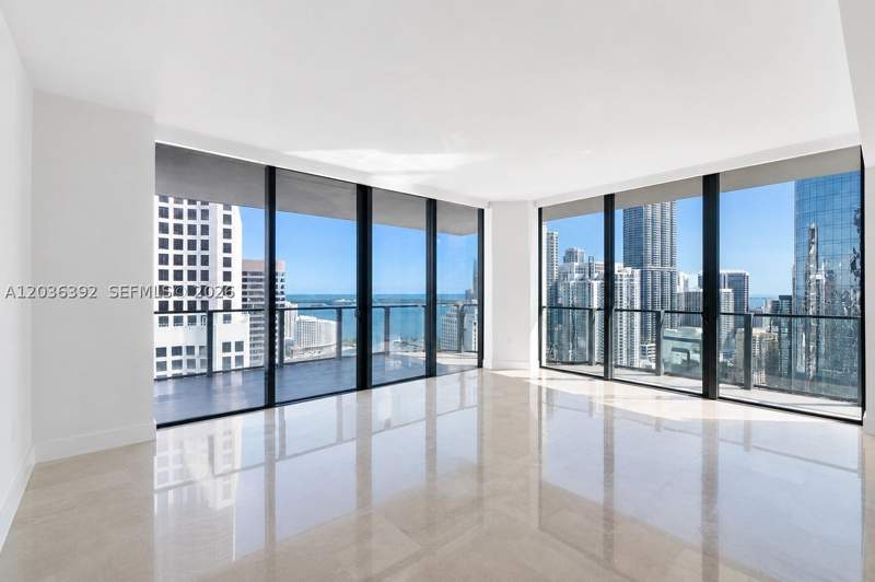2 bedroom Condominium at 68 SE 6th St 3301, Reach Condo, Miami — photo 2