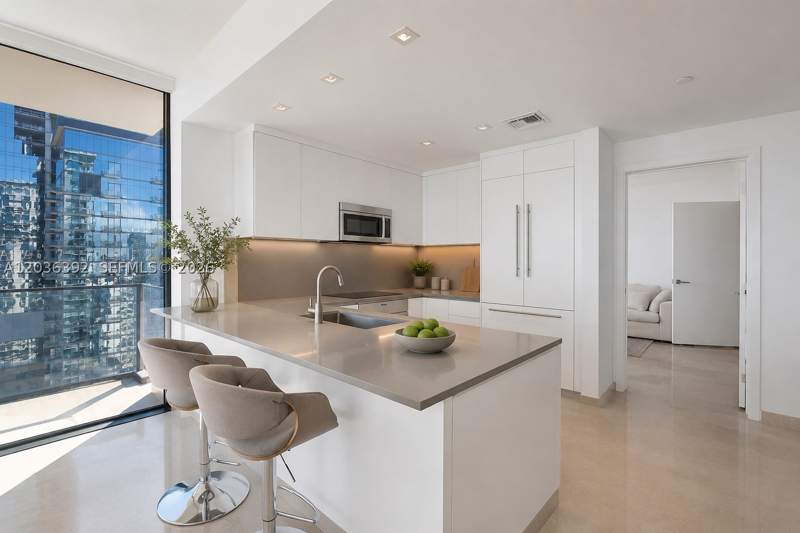 2 bedroom Condominium at 68 SE 6th St 3301, Reach Condo, Miami — photo 5