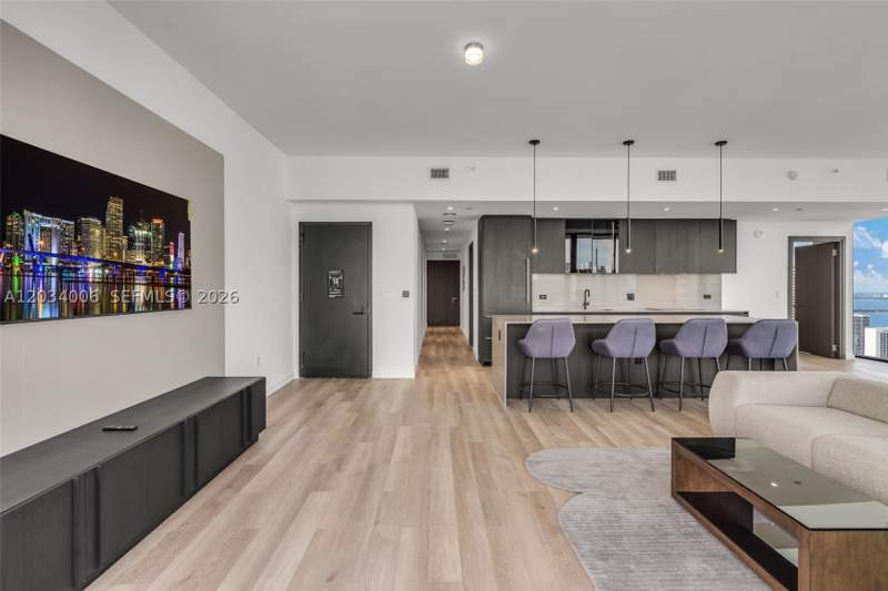 2 bedroom Condominium at 20 NE 11th St 5102, E11even Hotel and Residenc, Miami — photo 2
