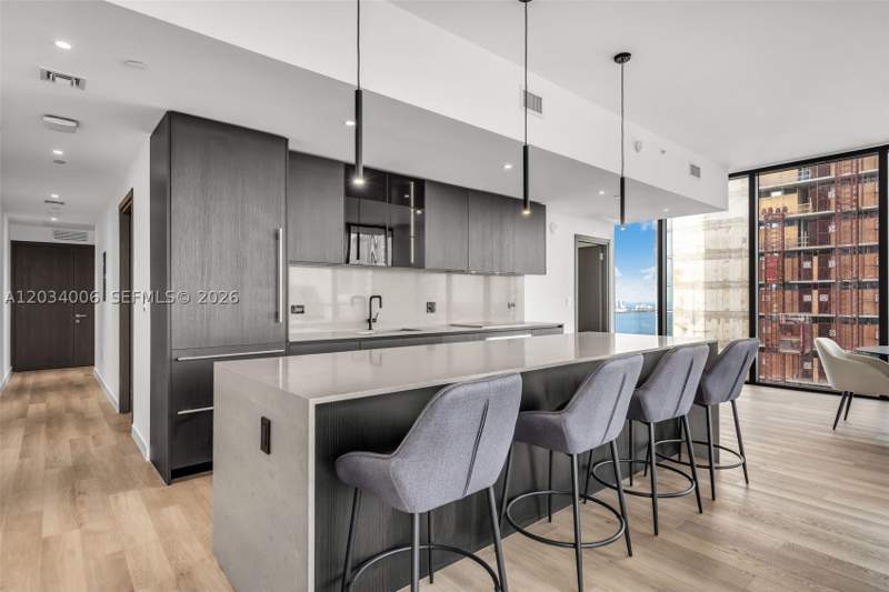 2 bedroom Condominium at 20 NE 11th St 5102, E11even Hotel and Residenc, Miami — photo 3