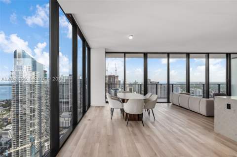 20 NE 11th St 5102, Miami FL - photo 6 of 43