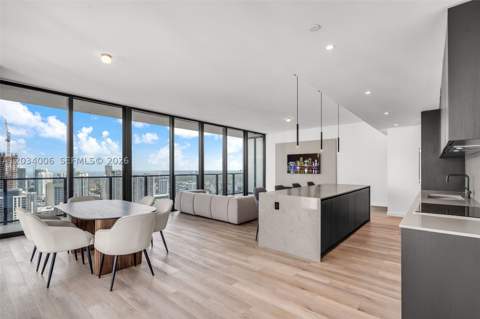 20 NE 11th St 5102, Miami FL - photo 7 of 43