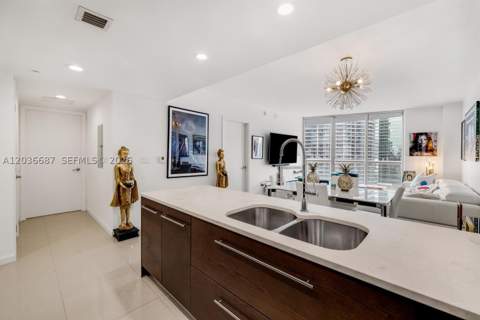 475 Brickell Ave 3214, Miami FL - photo 6 of 9