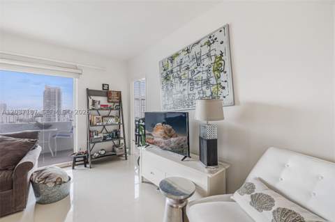 3 Island Ave 14A, Miami Beach FL - photo 9 of 35