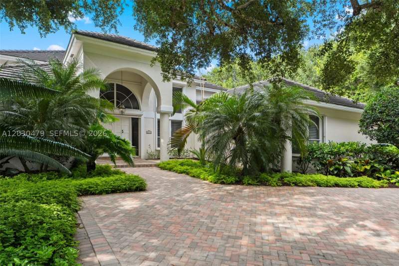 5 bedroom SingleFamilyResidence at 6020 W Suburban Dr, Martin Suburban Acres, Pinecrest — photo 3
