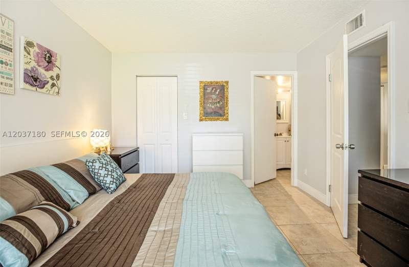 2 bedroom Condominium at 15780 SW 106th Ter 107, Royal Palm, Miami — photo 2